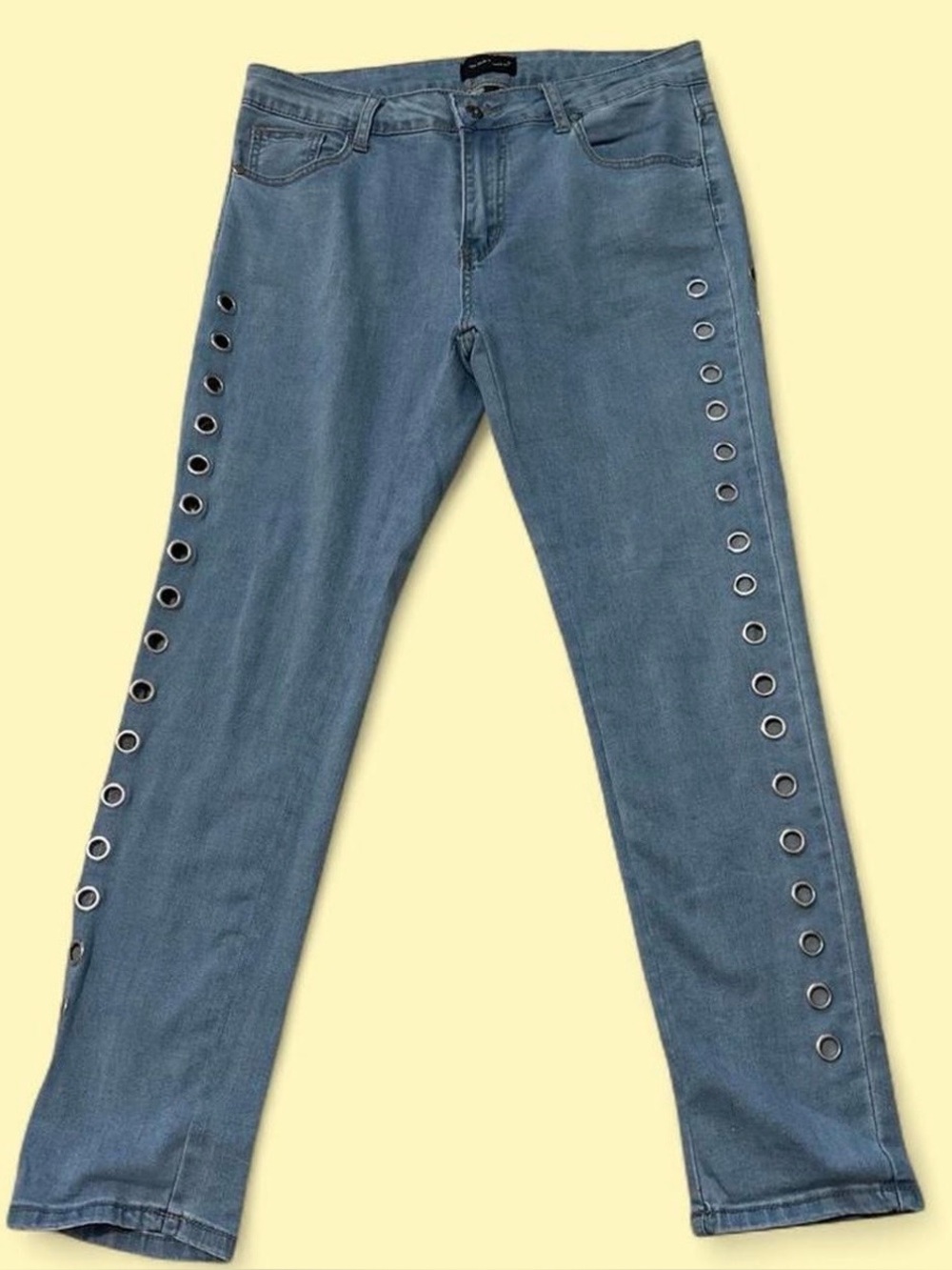 Grommet-Trim Light Blue Jeans